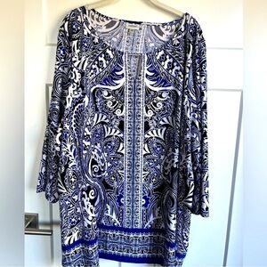 Avenue Blue and White Paisley Tunic